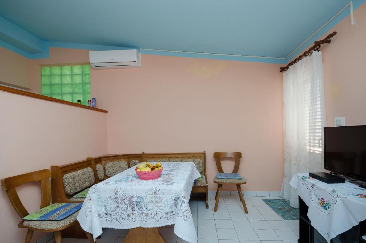 Apartment Marija Zdenko Лопар Экстерьер фото